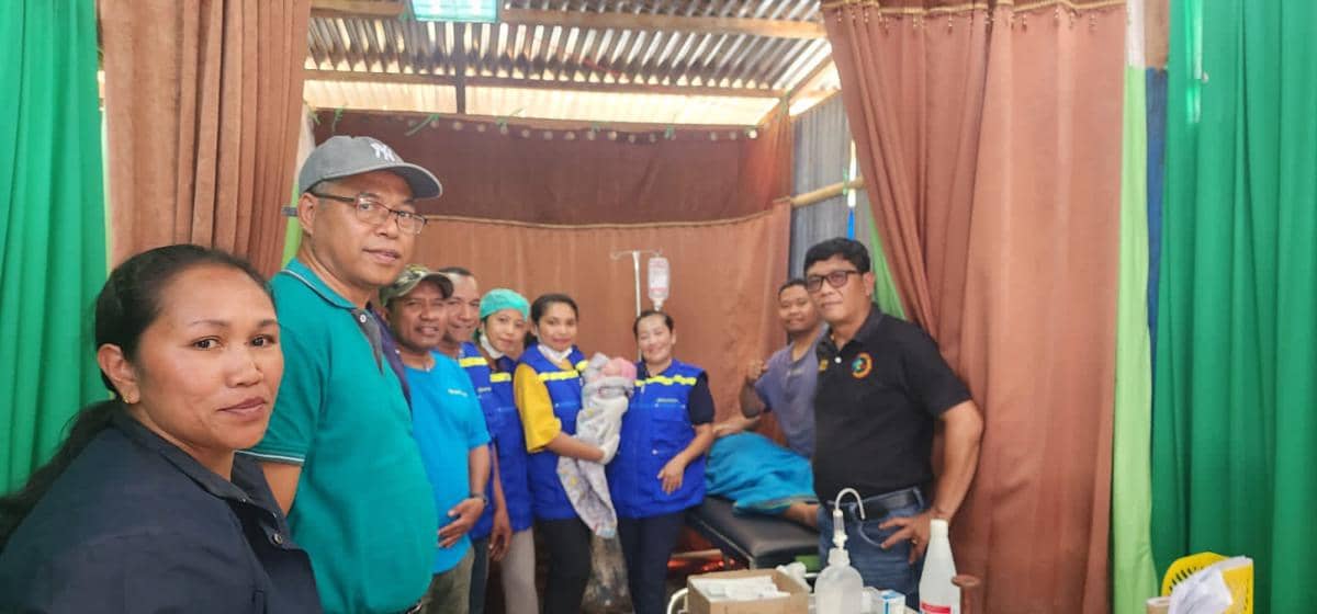 Lahir di Garasi Puskesmas saat Gempa, Bayi Diberi Nama Gempita Aurora Dewata