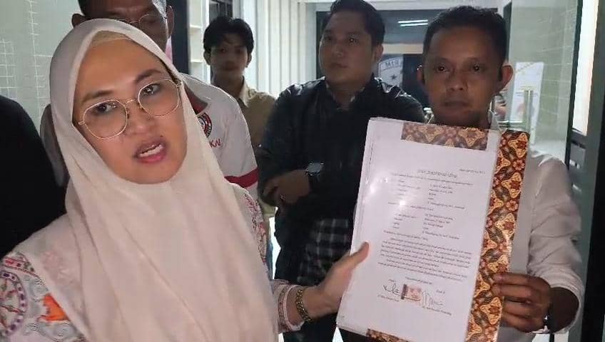 Bupati Gowa Tunjukkan Surat Kesepakatan Cerai Usai Diperiksa Polda