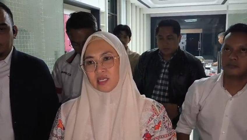 Bupati Gowa Husniah Talenrang usai memenuhi panggilan penyidik Polda Sulsel, Jumat (21/8/2026). (Dok. Istimewa)