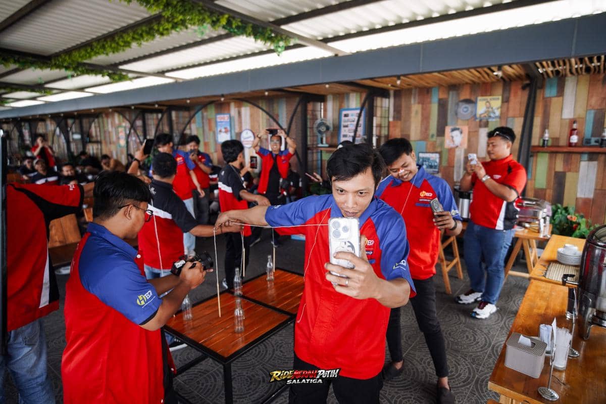 Suasana kegiatan yang diramaikan dengan lomba sebagai bagian dari acara, berdasarkan dokumentasi panitia.