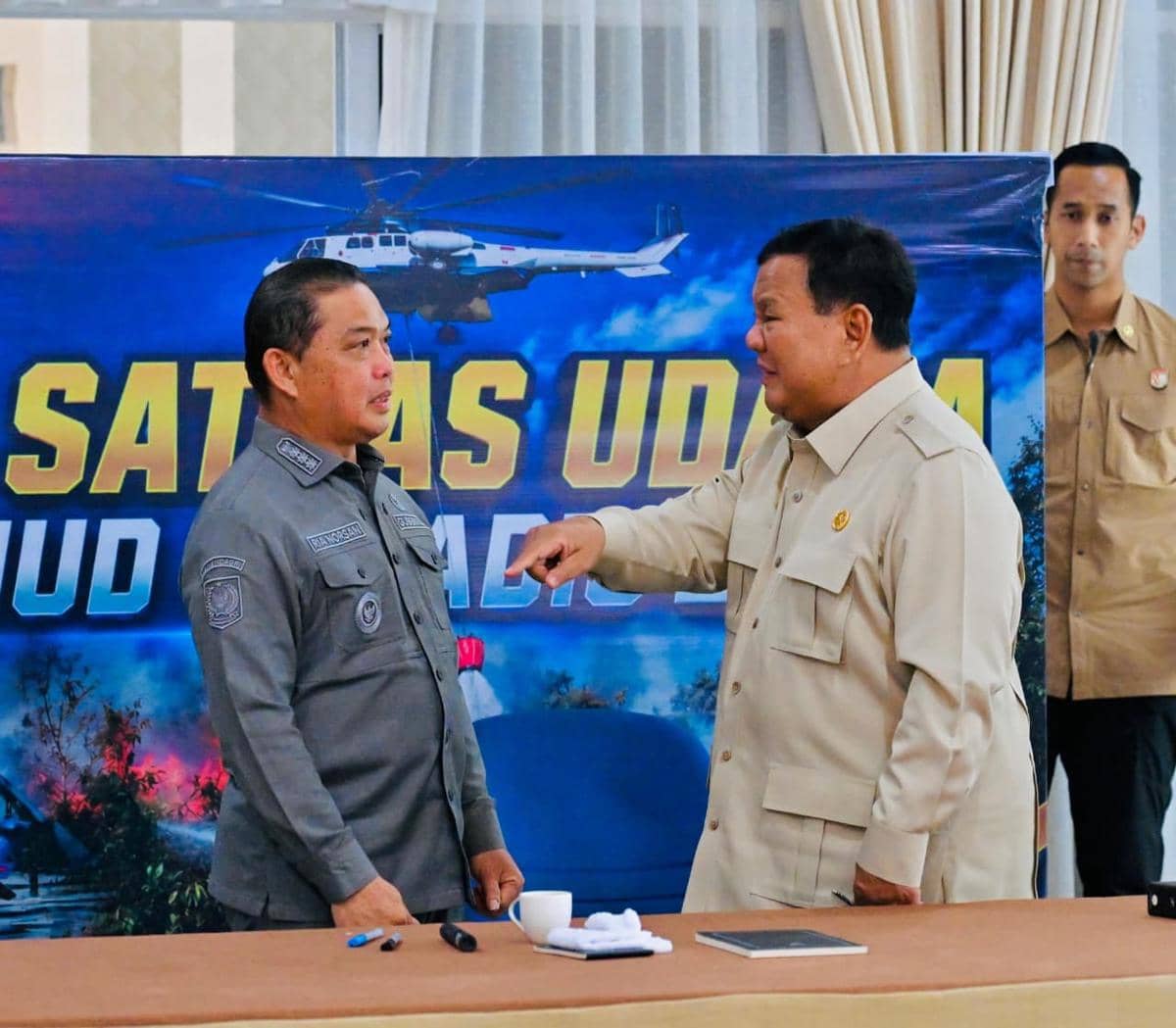 Prabowo Tambah Pesawat TMC Jadi 8 Armada untuk Atasi Karhutla Kalbar