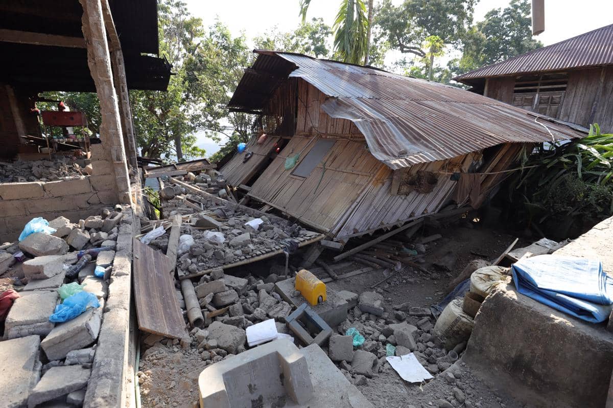 7 Fakta Terbaru Gempa NTT, Ribuan Gempa Susulan hingga Ribut Bantuan