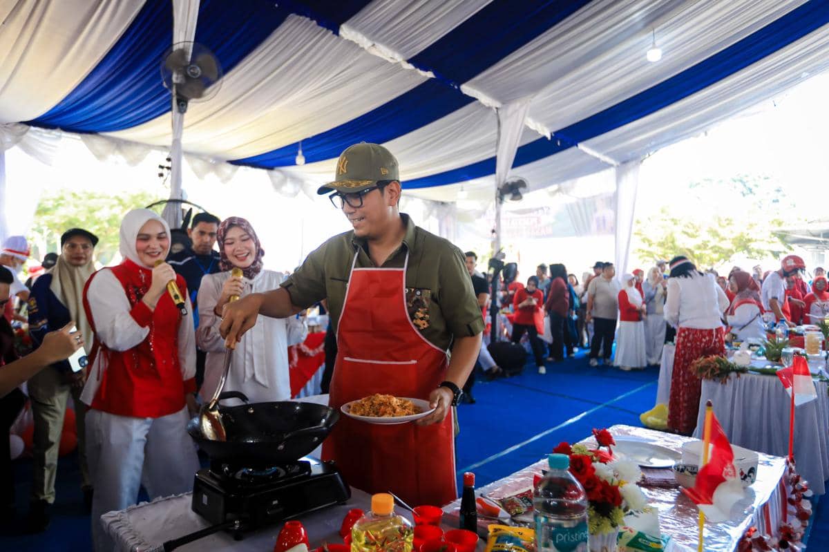Rico Waas dan Zakiyuddin Adu Kebolehan Masak Nasi Goreng di Cadika