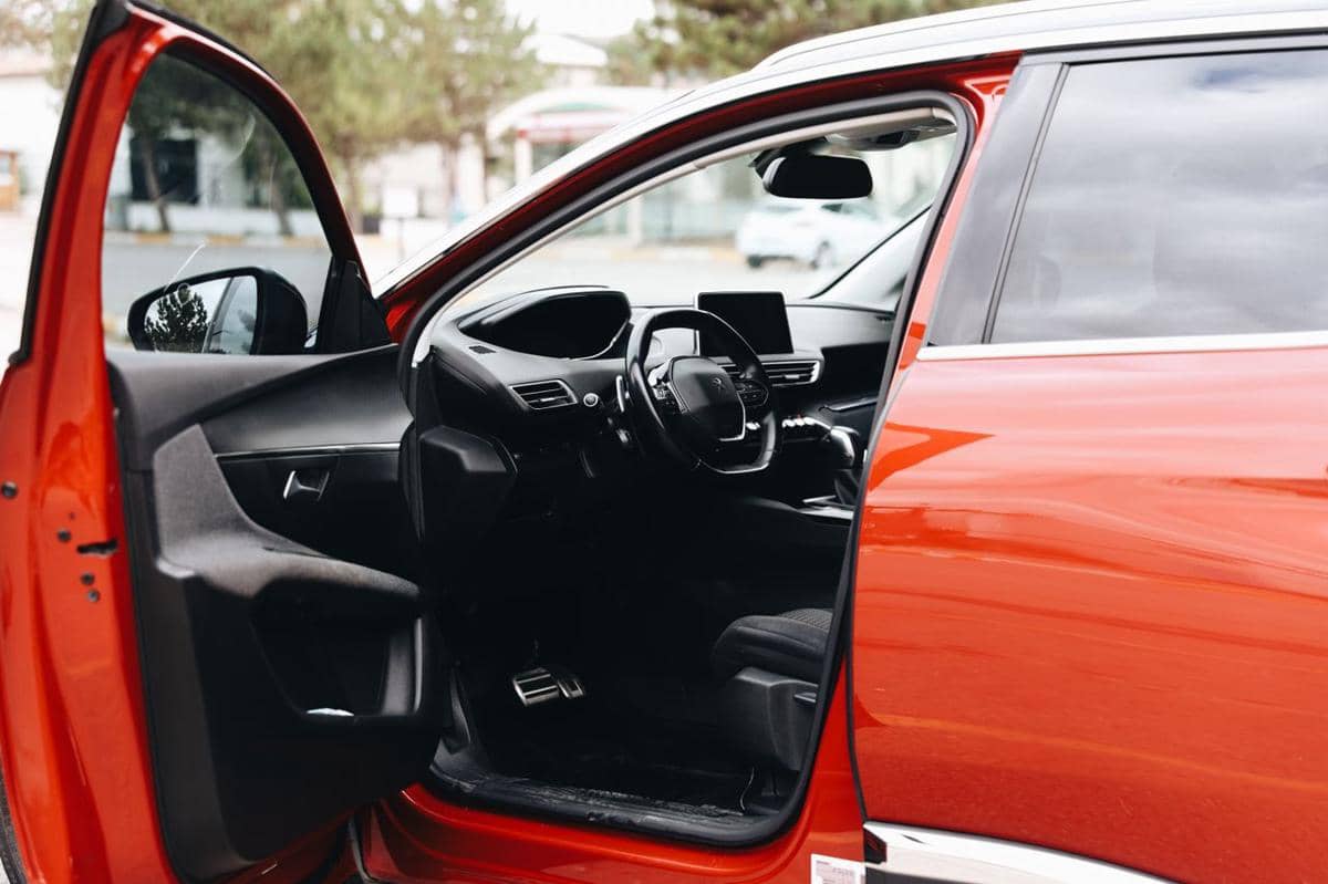 5 Alasan Pintu Mobil Dibuat Berat, Bukan Hanya Sekadar Soal Material