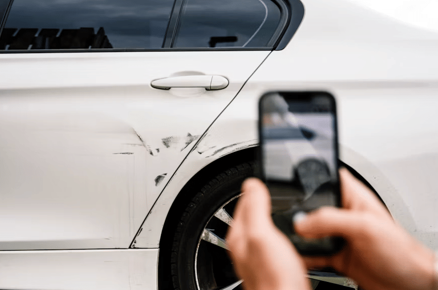 goresan pada cat mobil