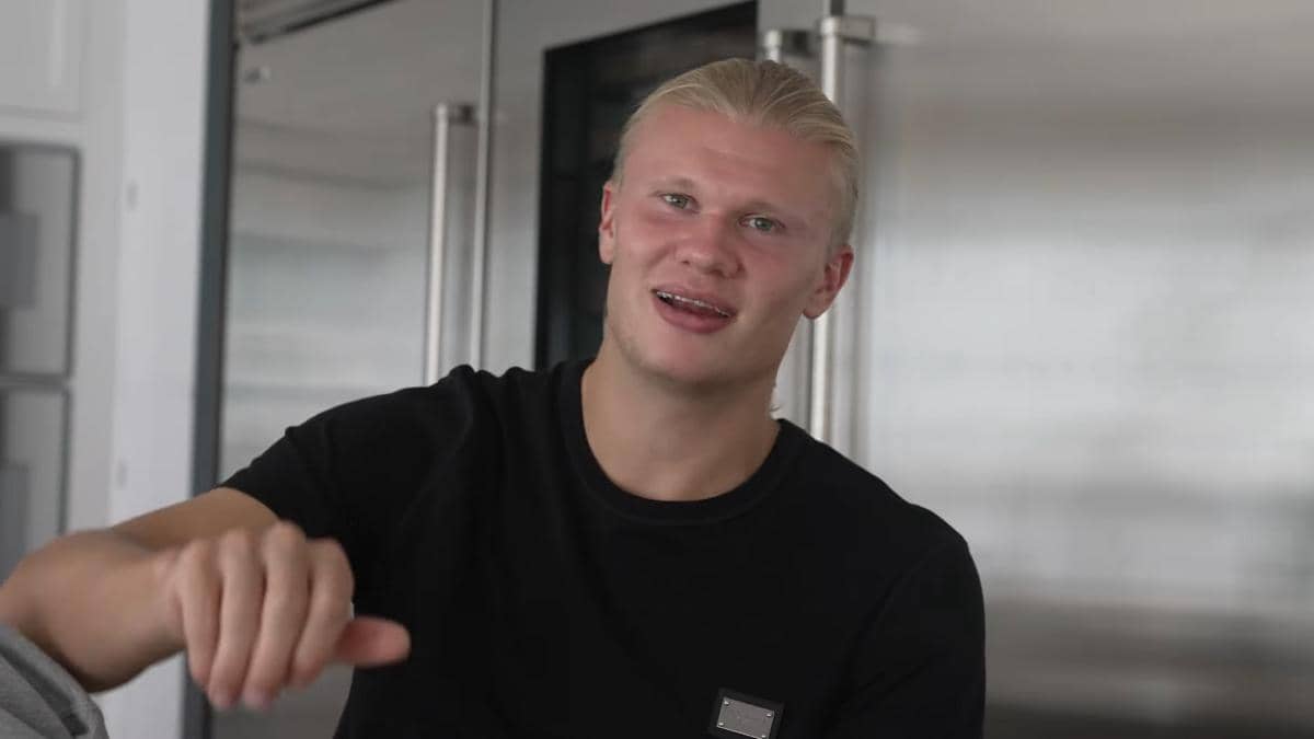 Potret Erling Haaland potong rambut jadi buzz cut (youtube.com/Erling Haaland)