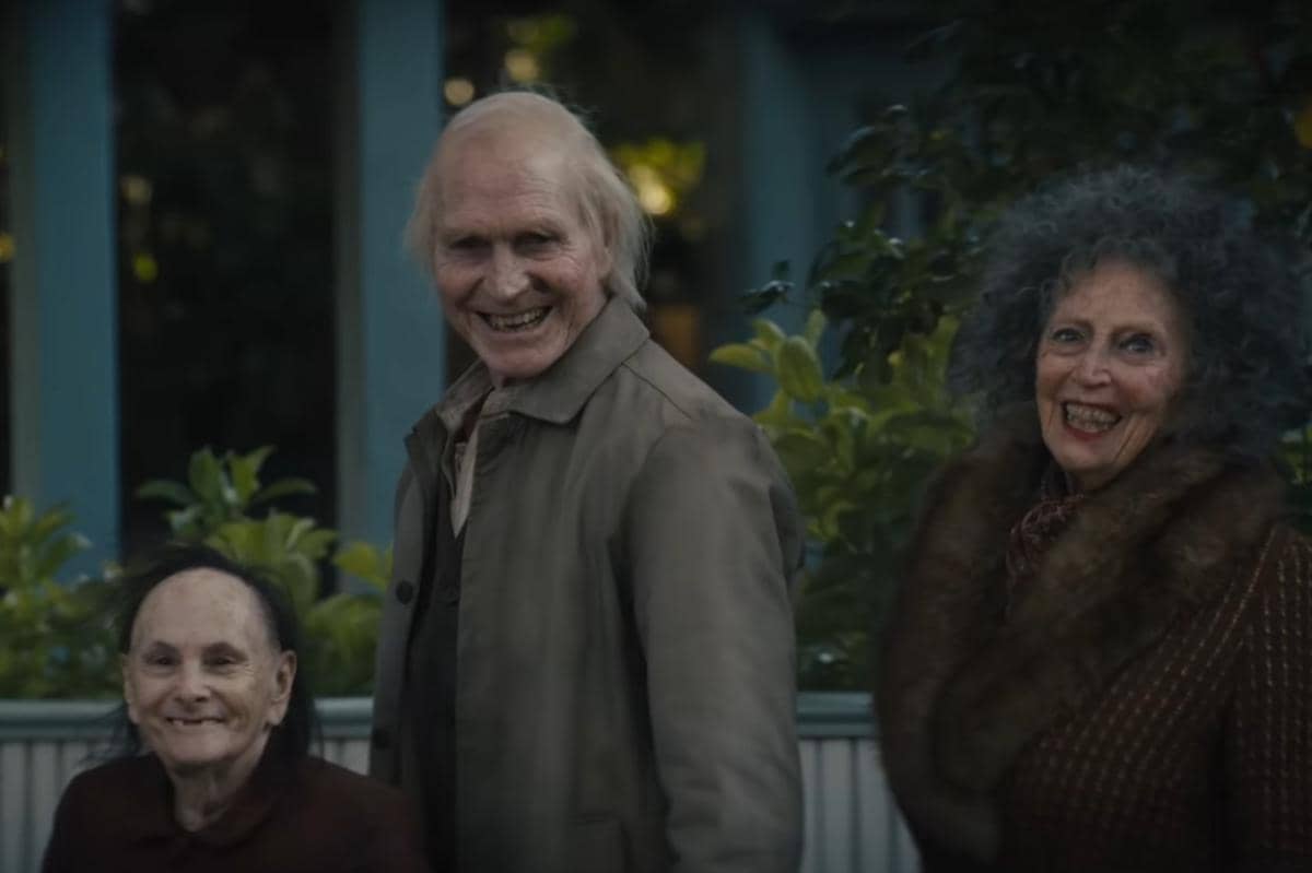 cuplikan film Insidious: Out of the Further