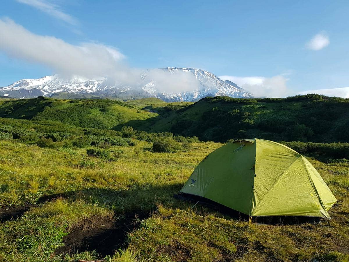 ilustrasi tenda