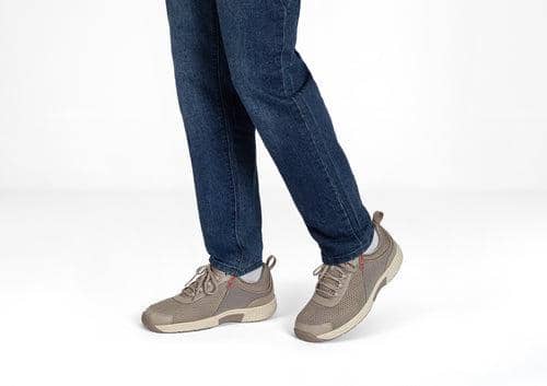 ilustrasi Orthofeet Man's Edgewater