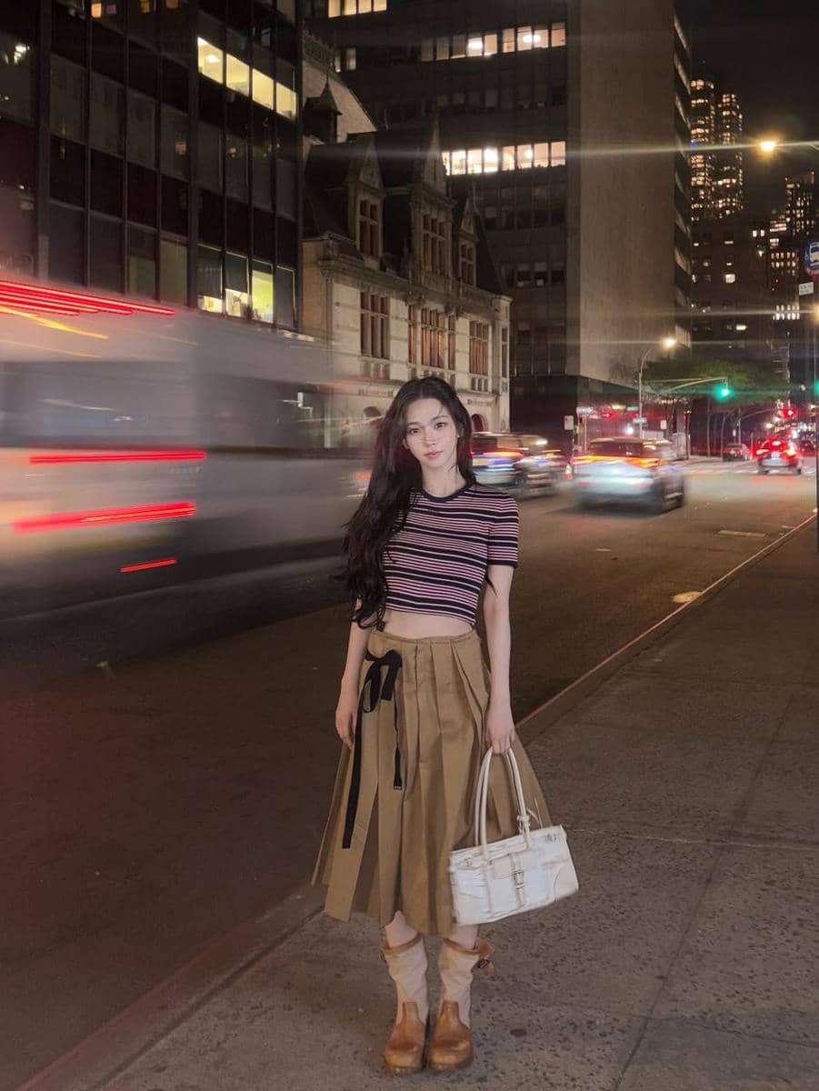gaya fashion girly Karina aespa 