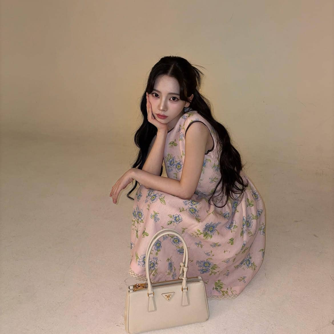 gaya fashion girly Karina aespa 
