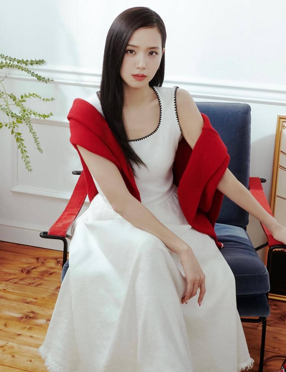 sleek hair ala Jisoo BLACKPINK