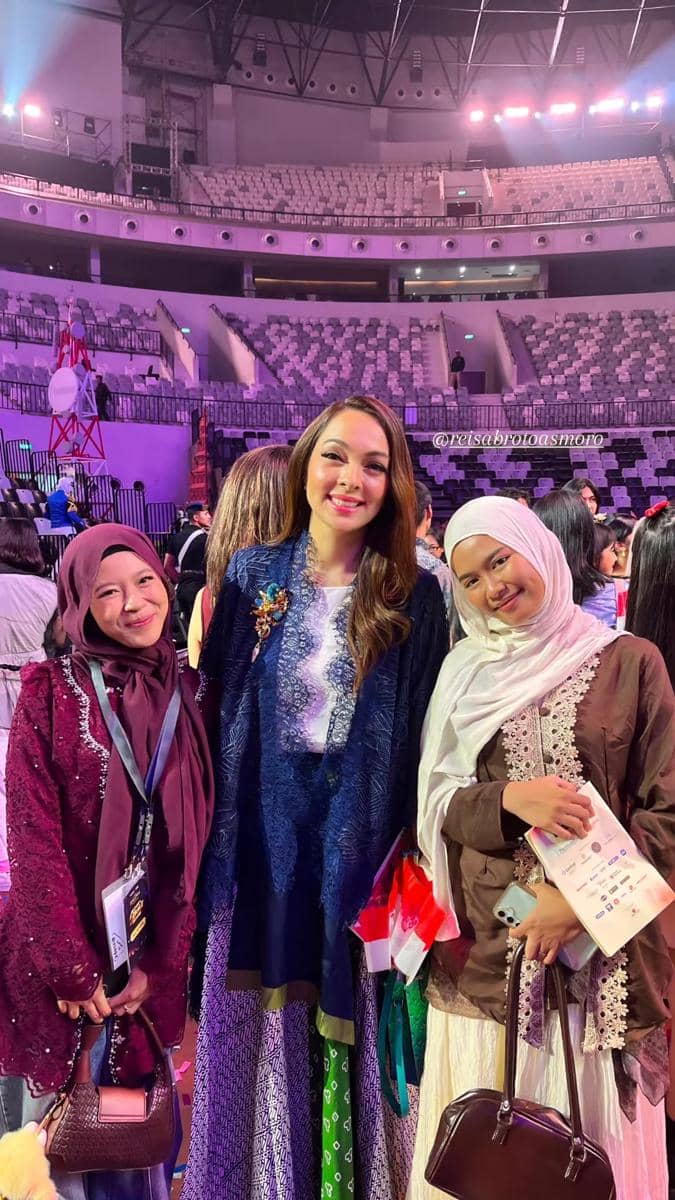 Sejumlah artis menghadiri dan menyaksikan Pagelaran Sabang Merauke 2026, seperti diunggah di Instagram.