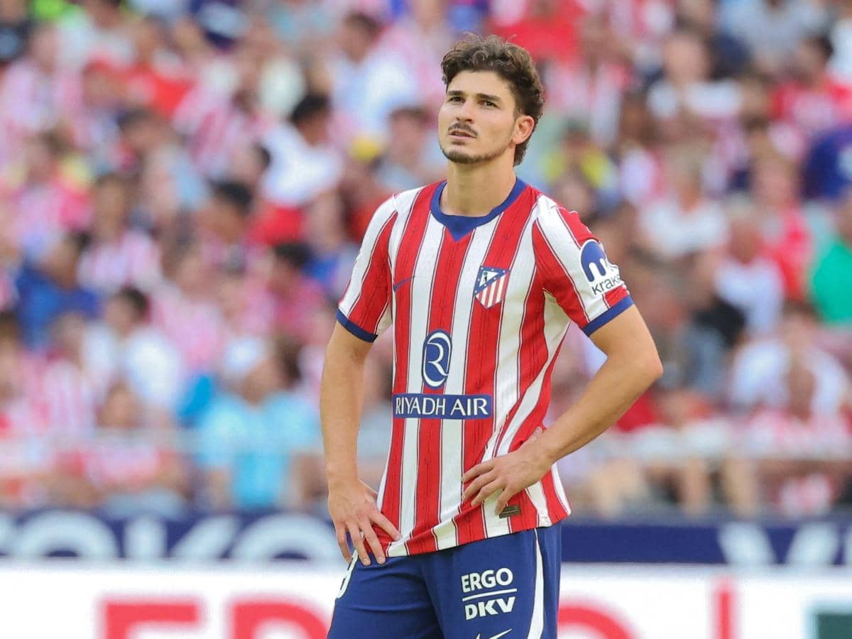 Ironi Julian Alvarez, Dicemooh Suporter Atletico Hingga Cabut Sendirian