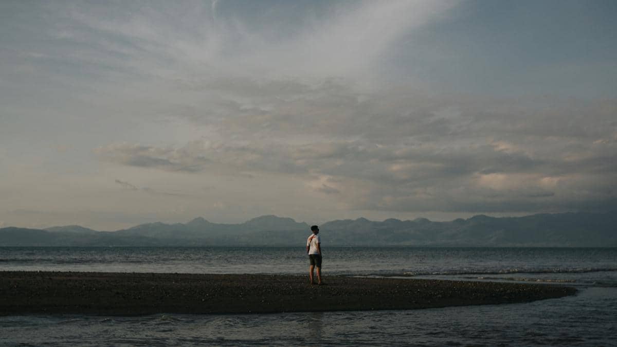 ilustrasi pantai di Kupang