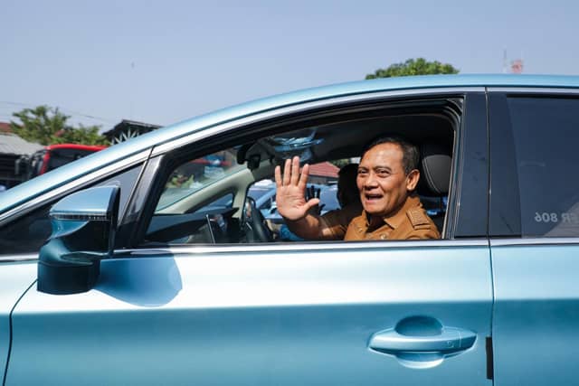 Post 005 Taksi Listrik Blue Bird Diresmikan di Jawa Tengah | IDN Times Jateng