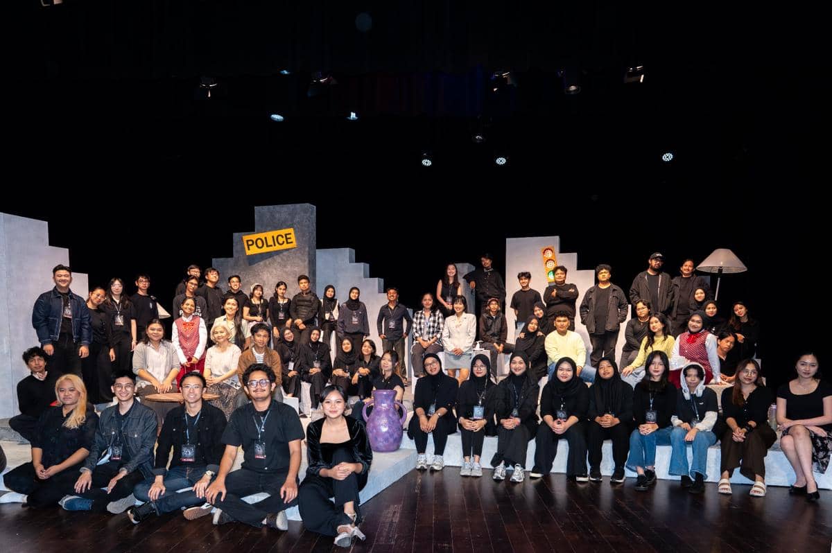Teater Ketika Nalar Bertanya 
