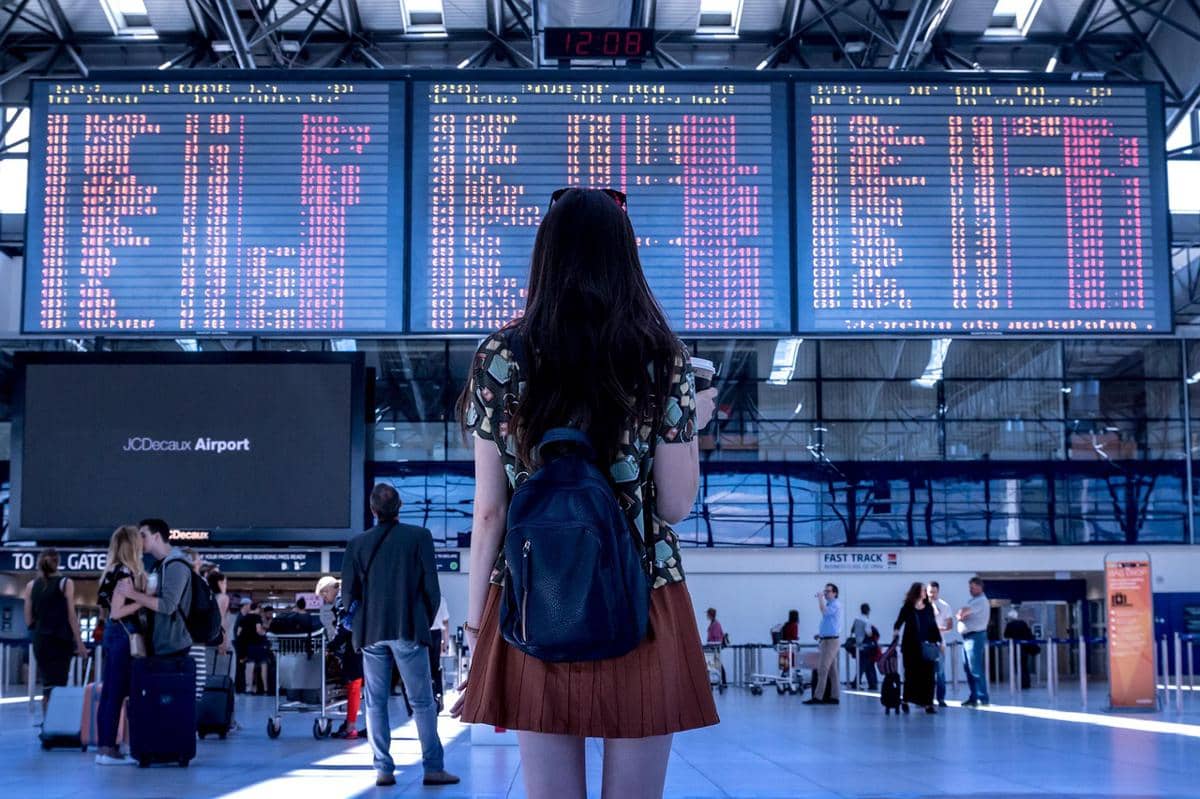 5 Tips Mengisi Digital Arrival Card dengan Cepat dan Tepat