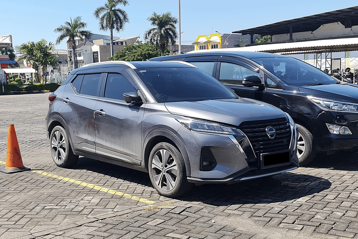 mobil hybrid 100 jutaan bekas