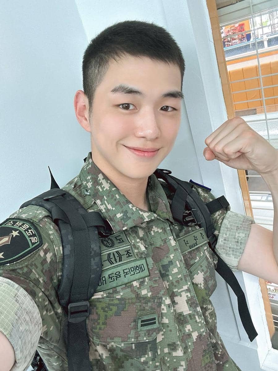 potret Kang Daniel