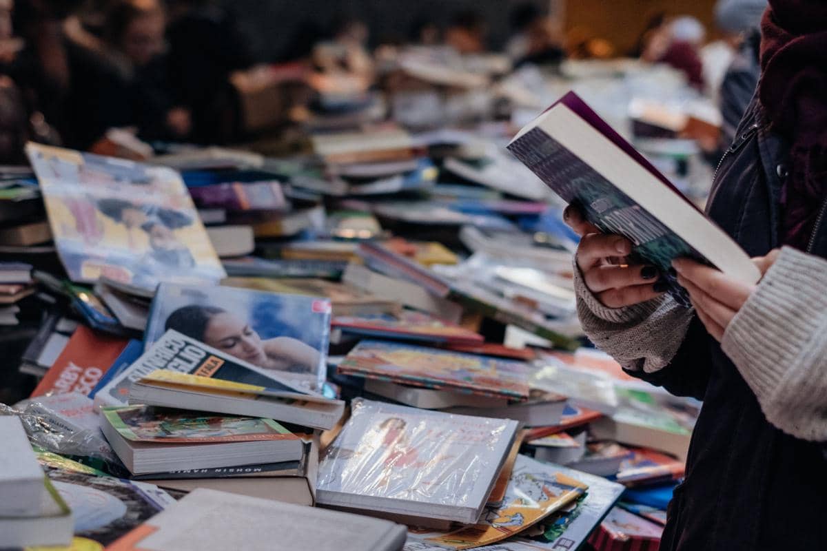 4 Tanda Kamu Book Thrifting Bukan karena Ingin Membaca
