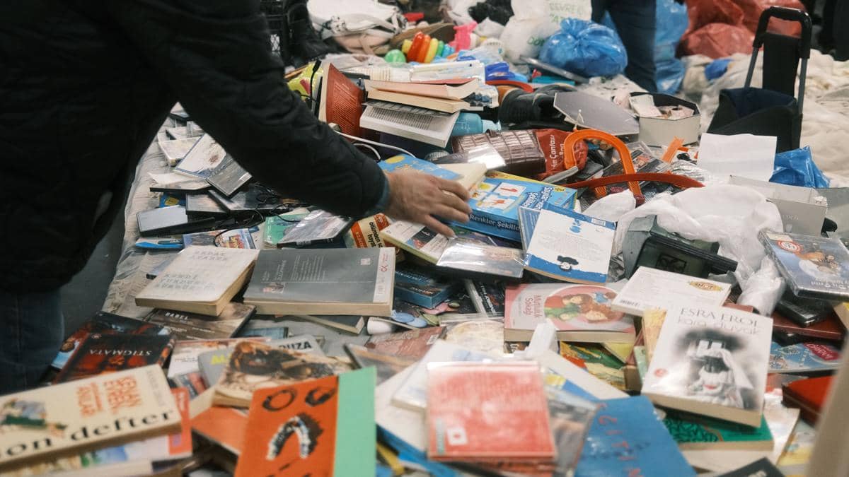 ilustrasi bookthrifting