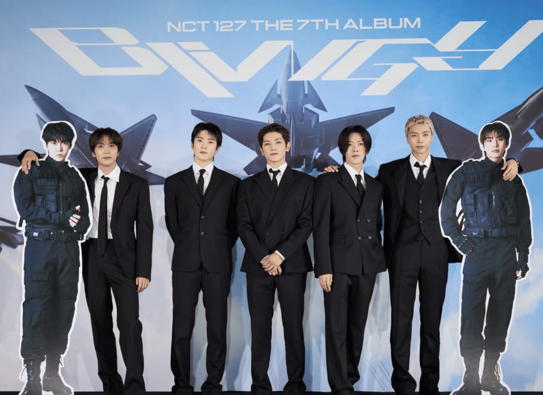Potret grup K-pop NCT 127 dengan para anggota berpose bersama, diunggah melalui akun Instagram resmi.