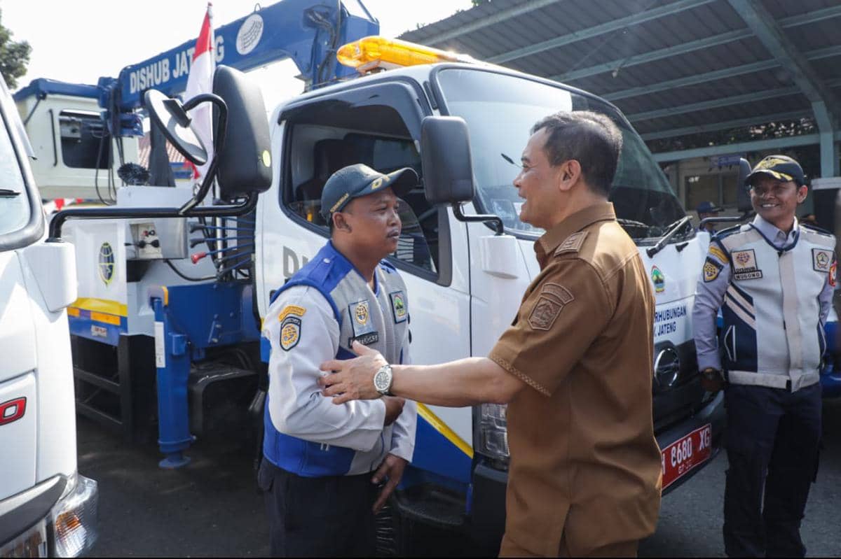 Berbenah, Jateng Hadirkan Taksi Listrik Hingga Pembayaran Nontunai