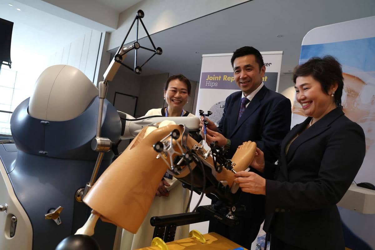 25 Dokter Indonesia Ikut SSMART 2026 di Penang, Pelajari Bedah Robotik