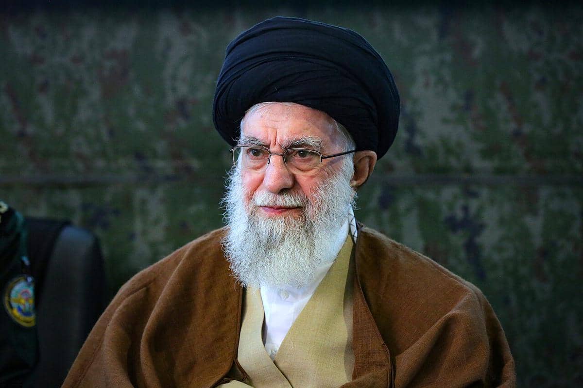potret Ali Khamenei
