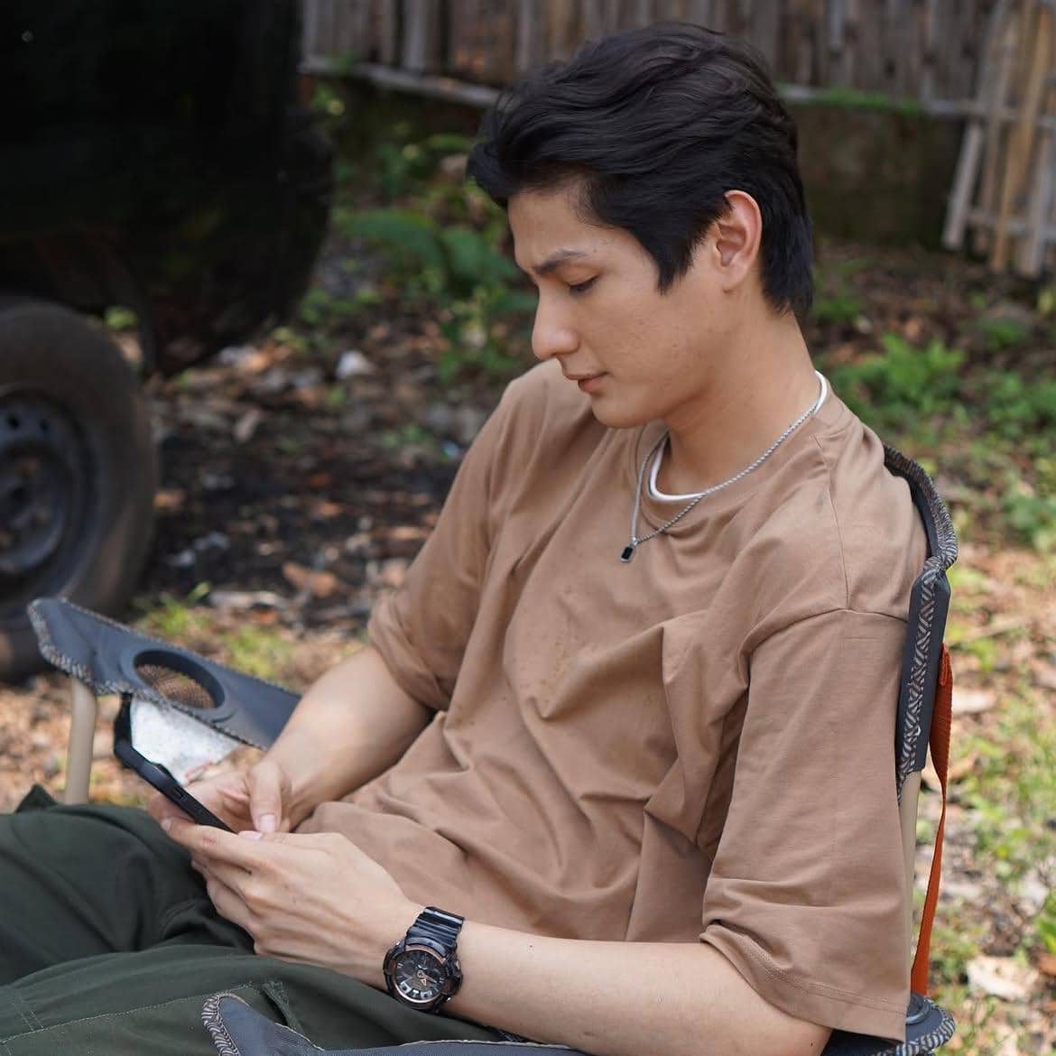 outfit kasual stylish ala Andy William