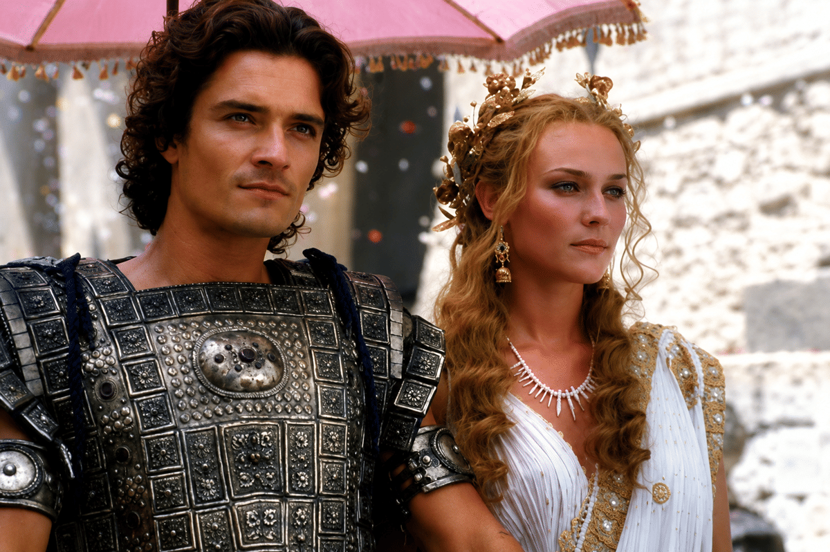 cuplikan film latar Yunani Kuno Troy (2004)