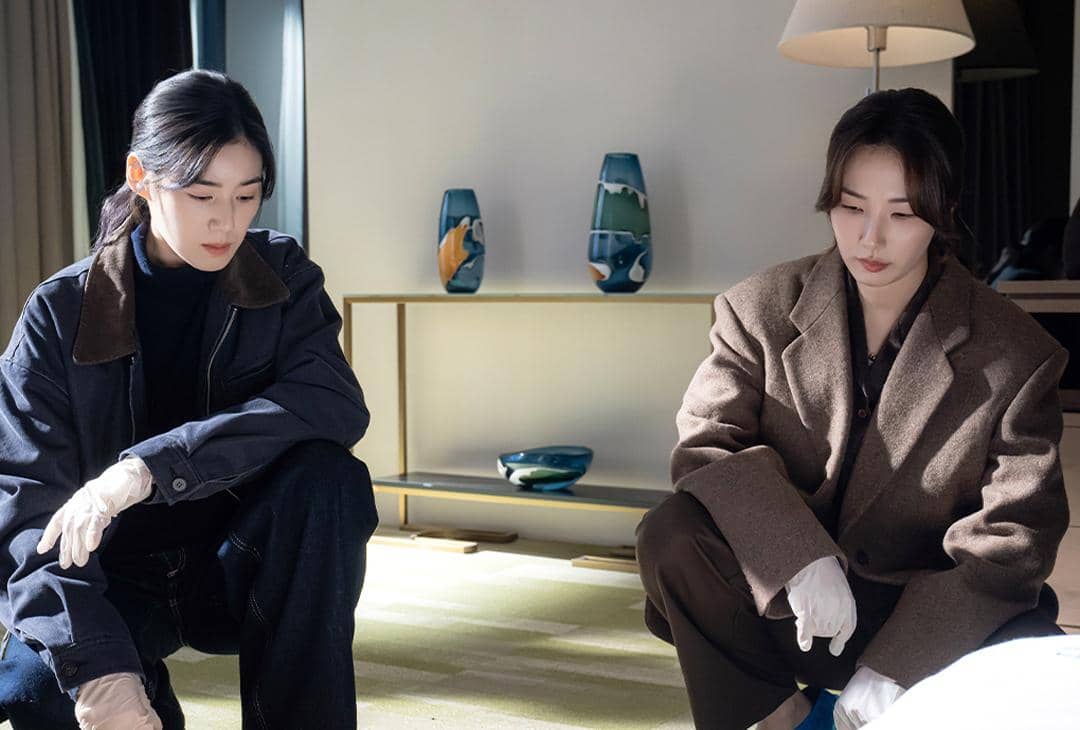 Cuplikan adegan drama Korea Flex x Cop 2 dari unggahan akun Instagram resmi SBS Drama di media sosial.