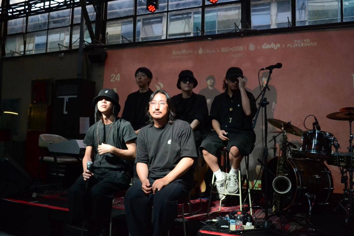 Black Petrol di Coma M Bloc Space