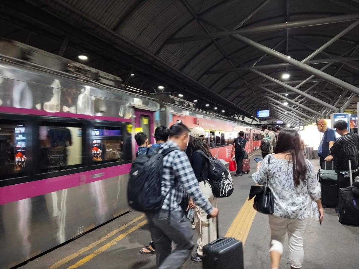 196.109 Penumpang Gunakan Kereta Api Selama Libur Maulid Nabi 