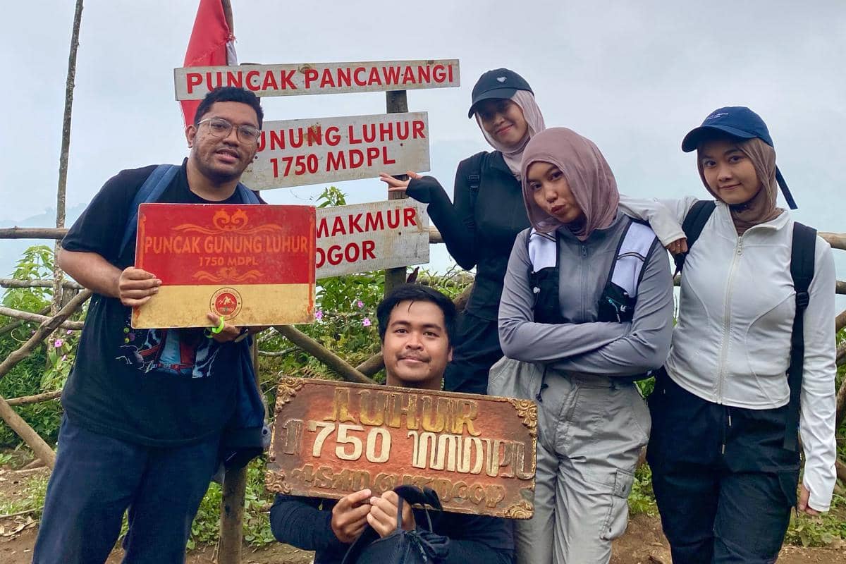potret Gunung Luhur
