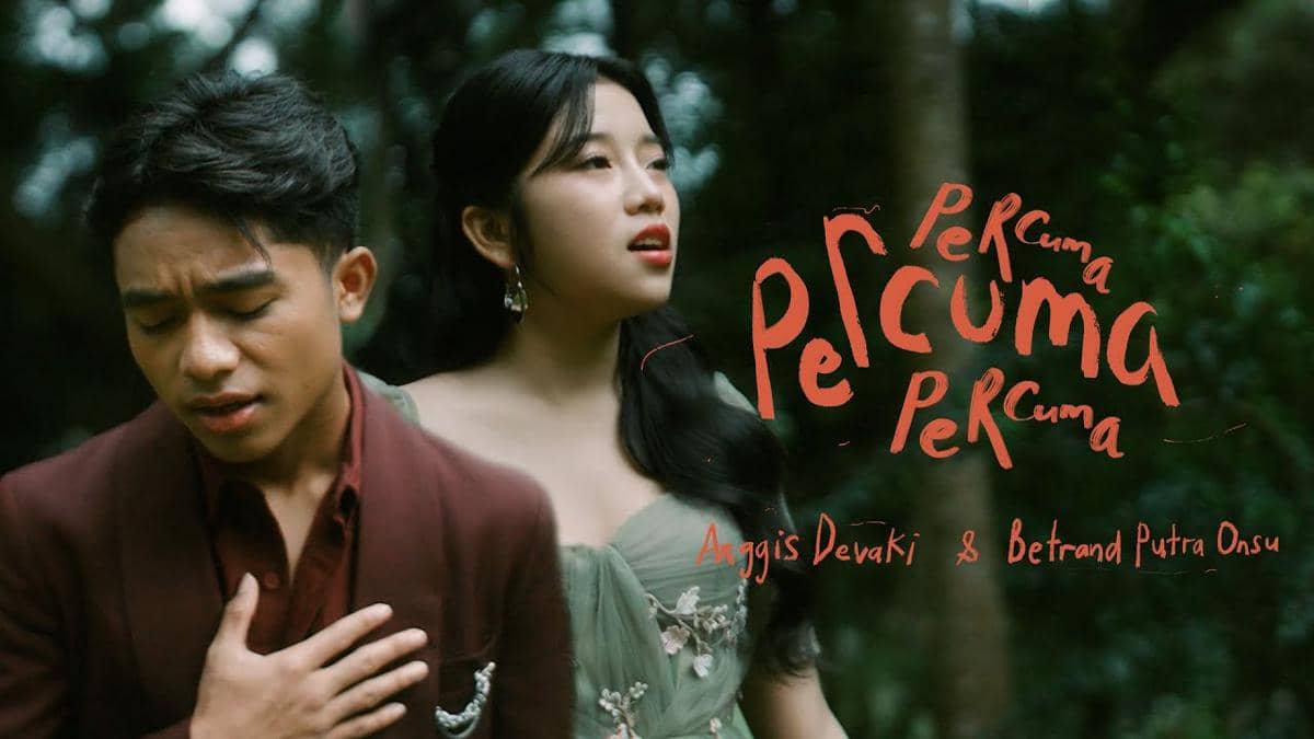 cuplikan video klip "Percuma"