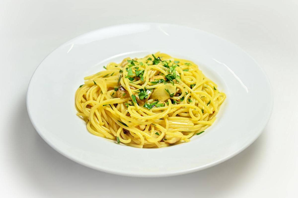 Resep Mi Xao Toi, Mi Bumbu Bawang Putih yang Mudah Dibuat