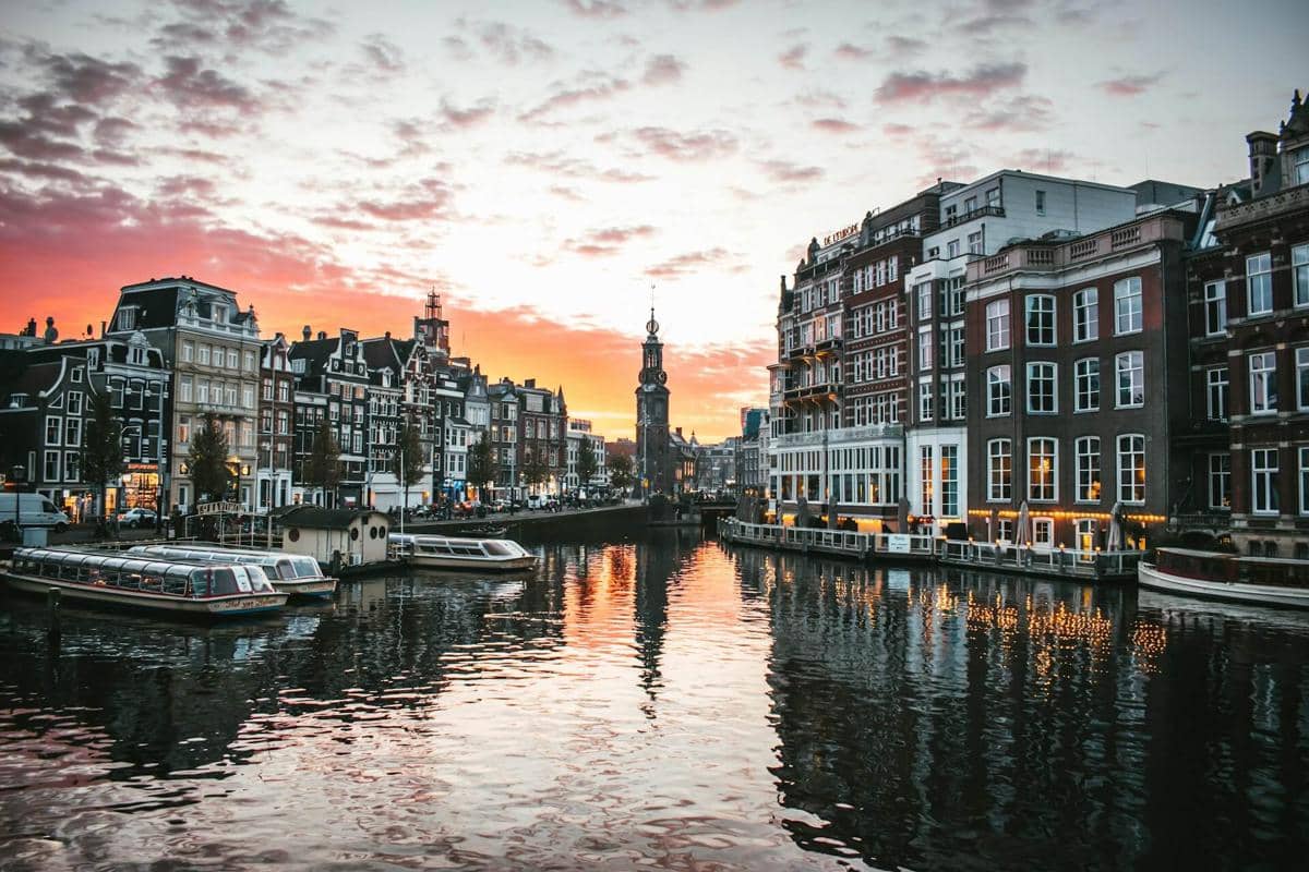 Siap-Siap, Amsterdam Naikkan Pajak Turis hingga 16 Persen pada 2027