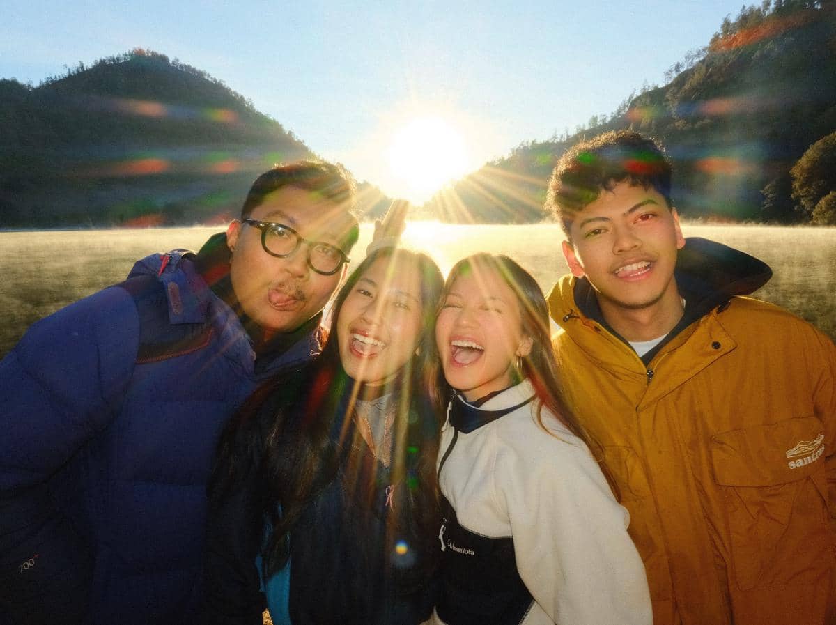 Bella Graceva saat liburan di Ranu Kumbolo