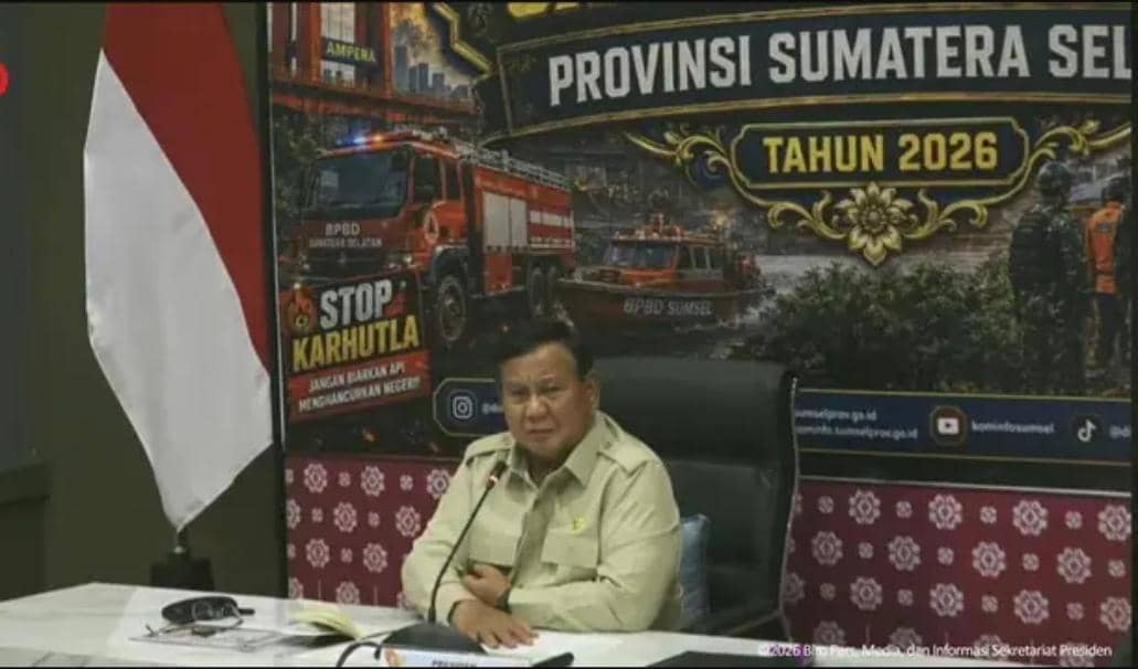 Presiden Prabowo Subianto saat memimpin rapat penanggulangan karhutla Susmsel di Palembang, Senin (24/8/2026).