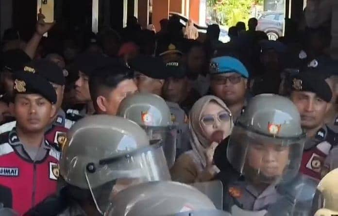 Temui Massa, Bupati Gowa Bantah Copot 16 Pejabat, Husniah: Hanya 7 Orang