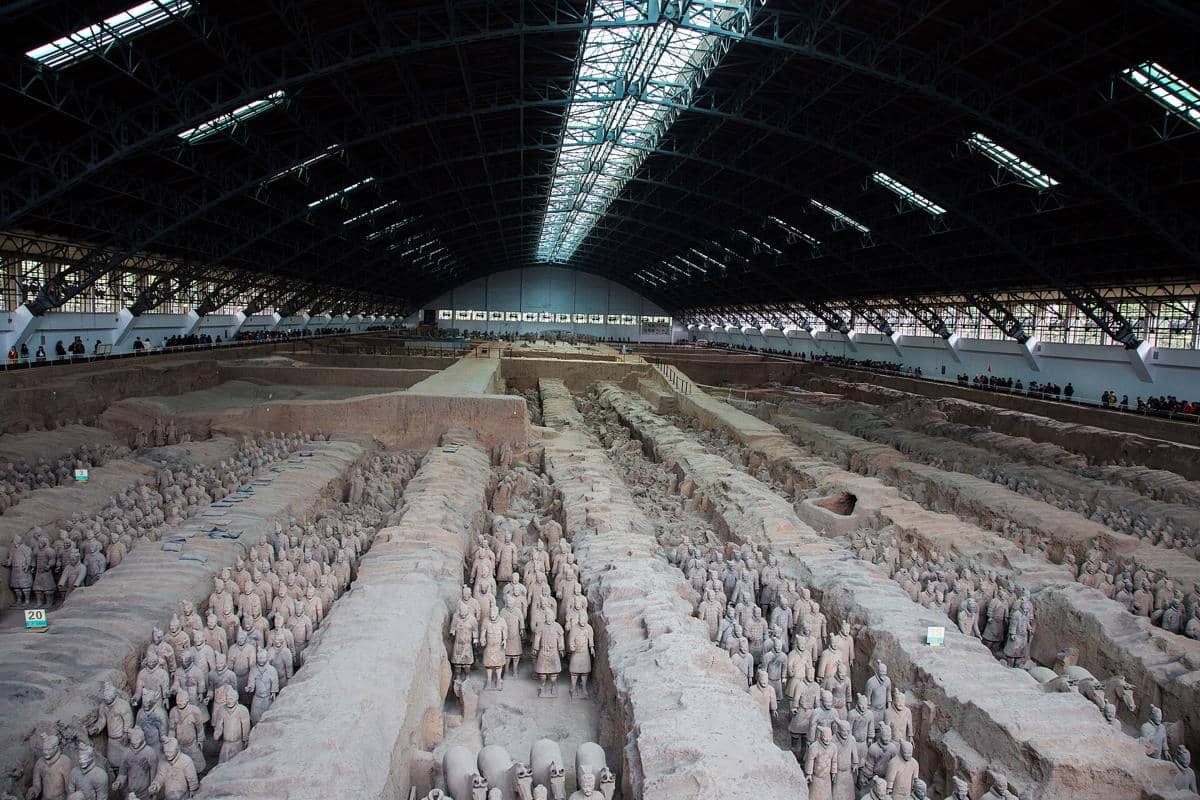 Terracotta Army vs. Ancient City Wall Xi’an, Mana Wajib Dikunjungi?