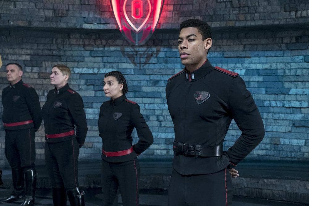 Aaron Pierre dalam serial Krypton