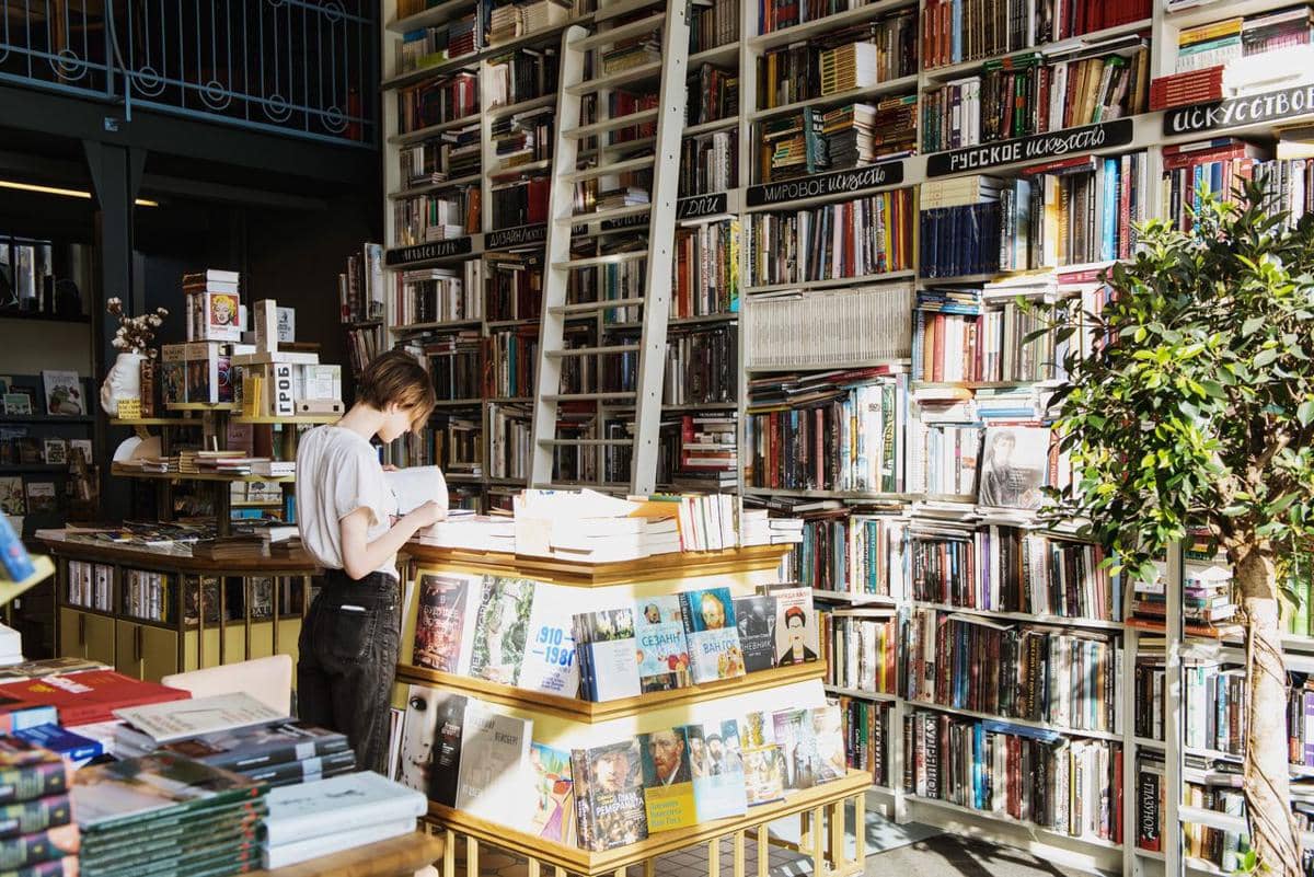 5 Tips Menawar Buku di Pasar Loak Tanpa Terkesan Memaksa