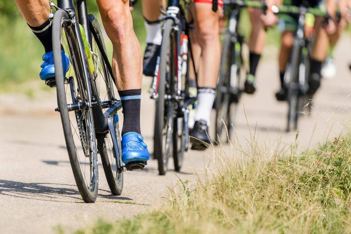 ilustrasi perbedaan marathon dan triathlon