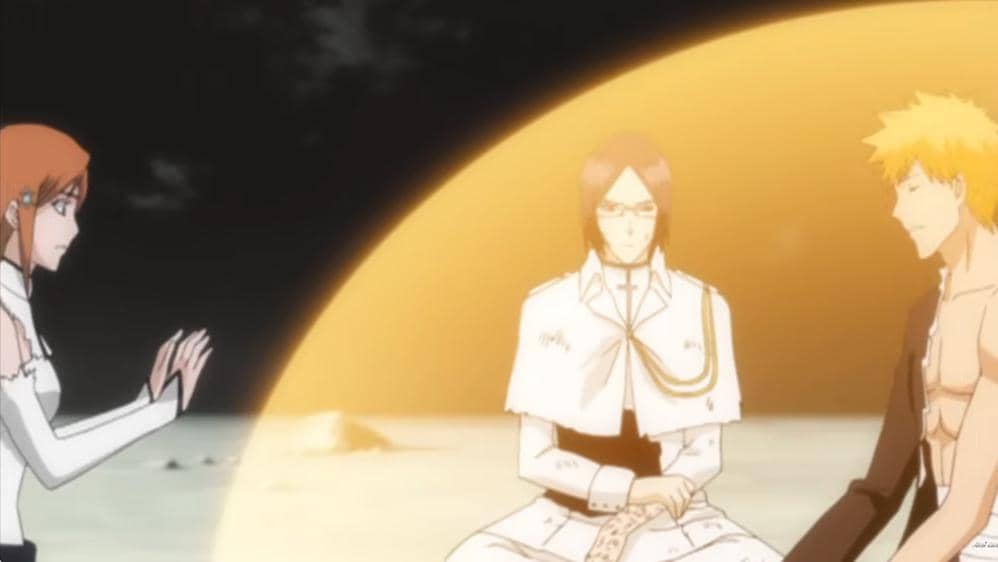 Orihime memulihkan Ichigo yang terluka saat pertarungan melawan Ulquiorra dalam anime Bleach produksi Pierrot.