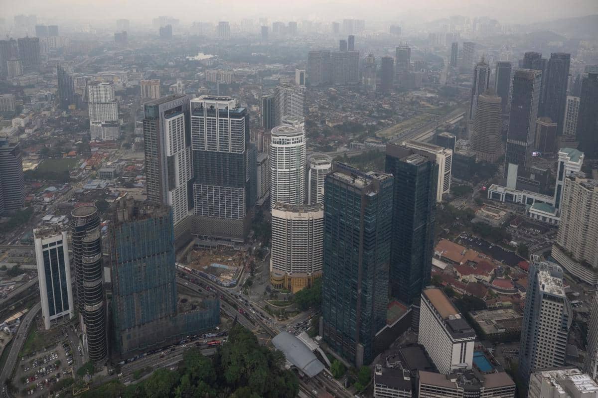 Kabut Asap RI Kepung Malaysia, Warga Diimbau Tak Keluar Rumah