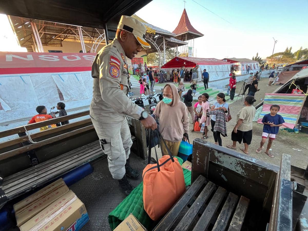 Kepala BNPB Ungkap Warga Flores Ketakutan Isu Gempa Besar dan Tsunami