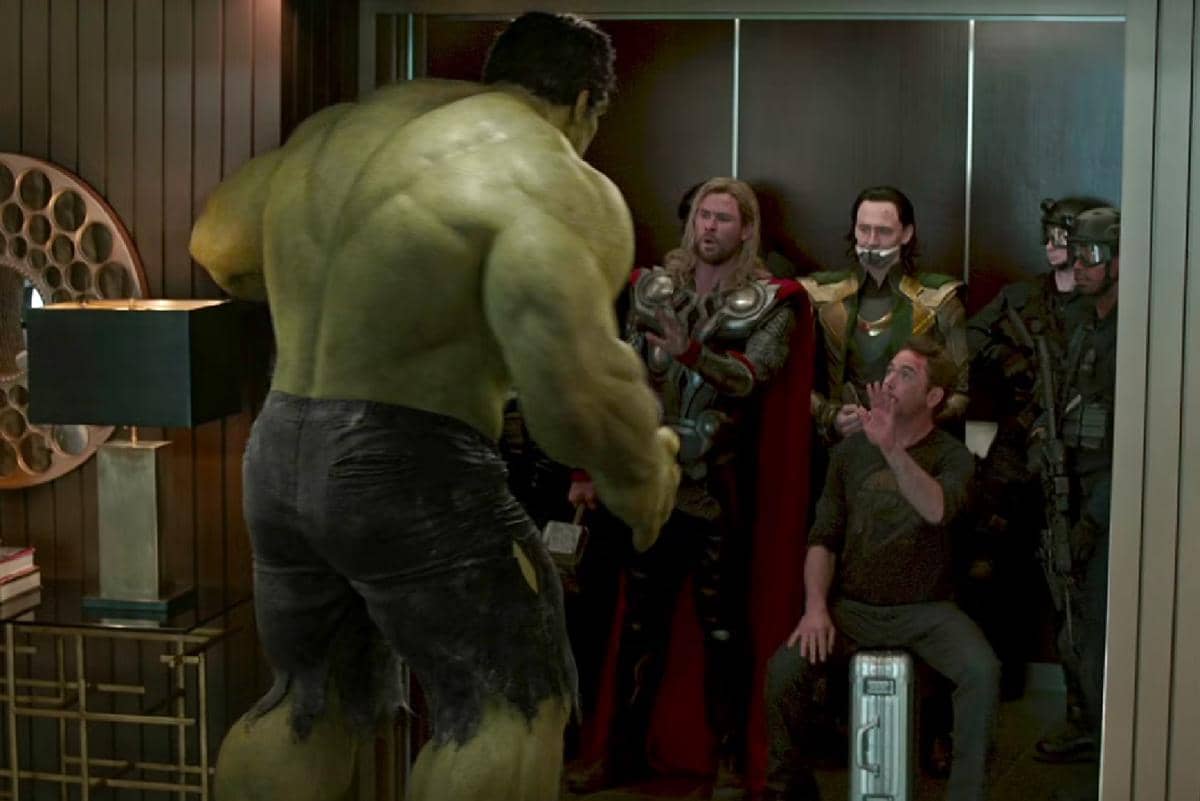 Hulk menyebabkan Loki kabur